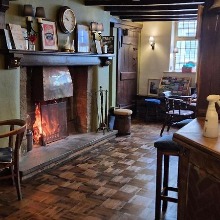 The Talbot Hotel 레드베리 외부 사진