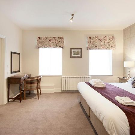 The Talbot Hotel 레드베리 외부 사진