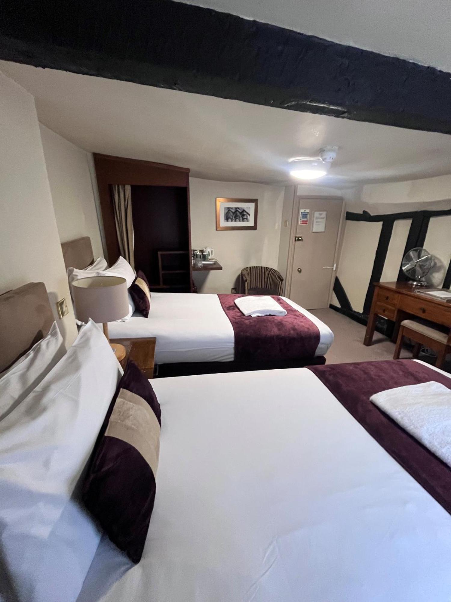 The Talbot Hotel 레드베리 외부 사진