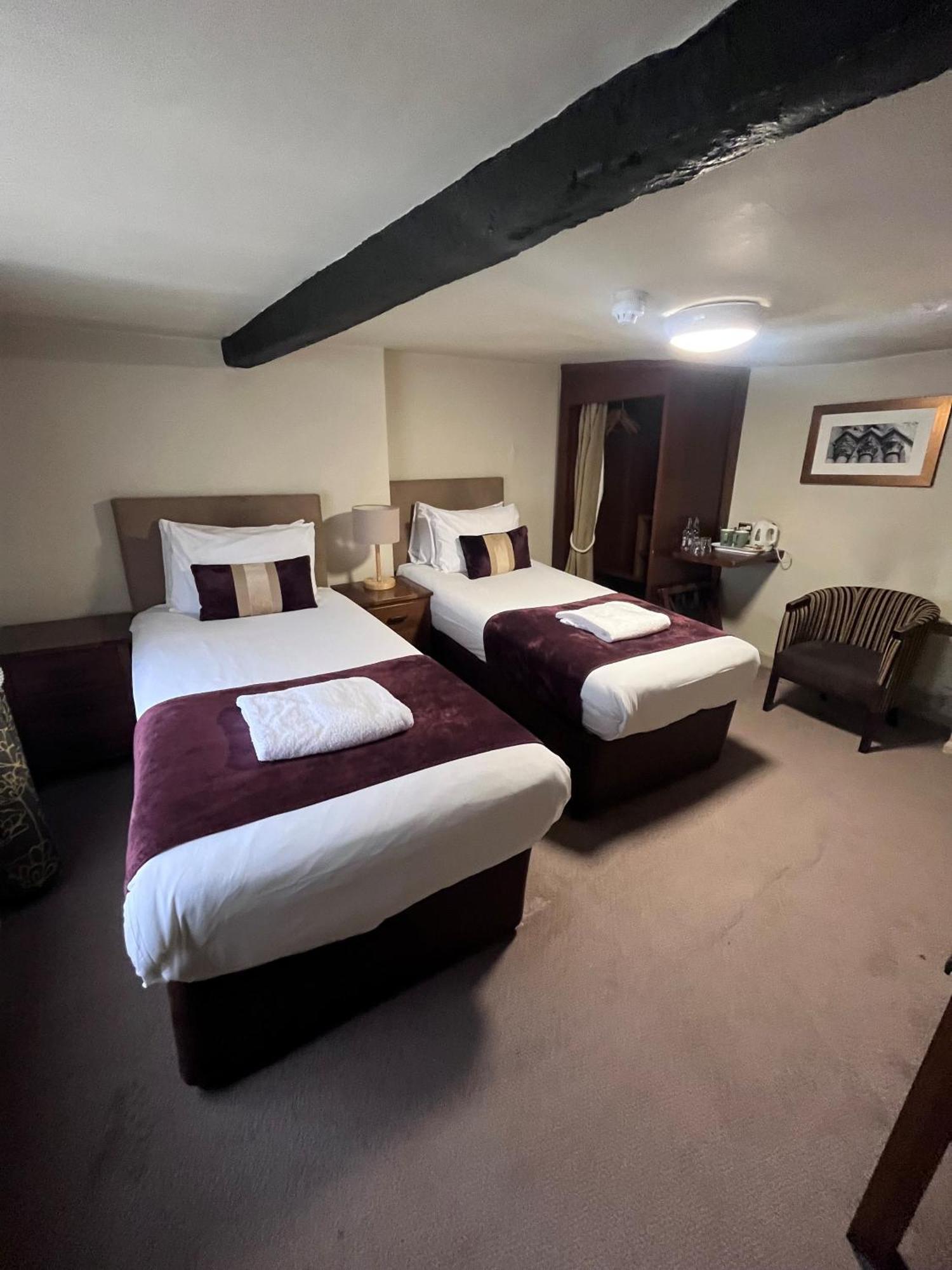 The Talbot Hotel 레드베리 외부 사진