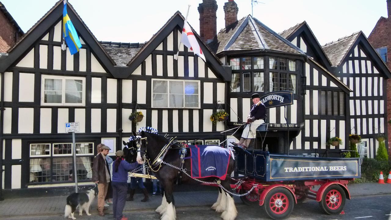 The Talbot Hotel 레드베리 외부 사진