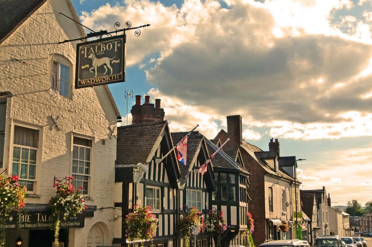 The Talbot Hotel 레드베리 외부 사진