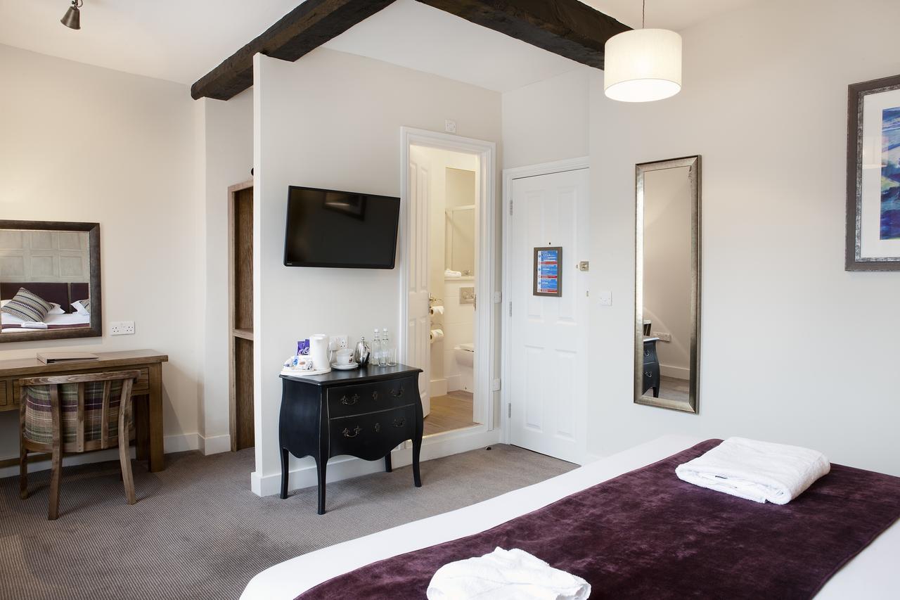 The Talbot Hotel 레드베리 외부 사진