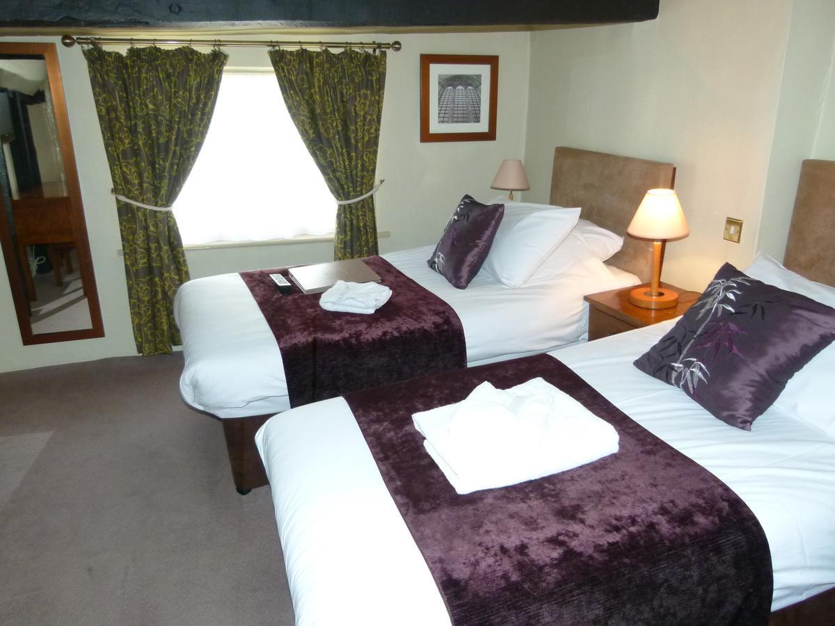 The Talbot Hotel 레드베리 외부 사진